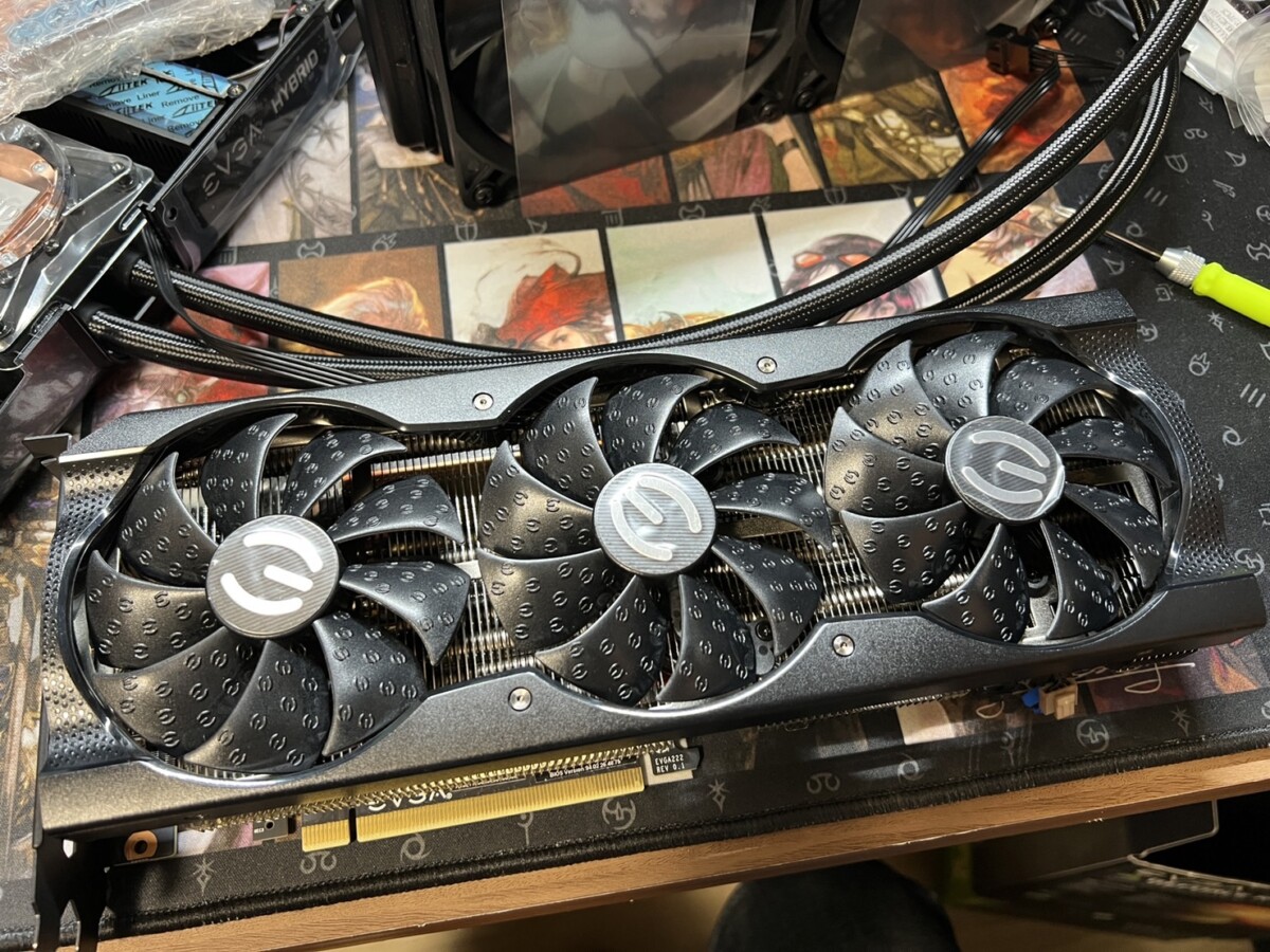 S 647347 - 幫大哥升級!EVGA RTX 3080 XC3 BLACK GAMING With HYBRID Kits 水冷套件開箱