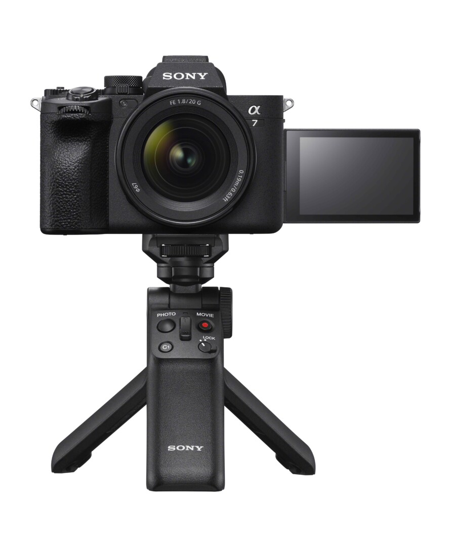 Sony ILCE 7M4 4 搭配 SEL20F18G鏡頭 GPVPT2BT 藍牙無線拍攝手把 - 全方位狠角「攝」：Sony α7 IV 嶄新突破登場