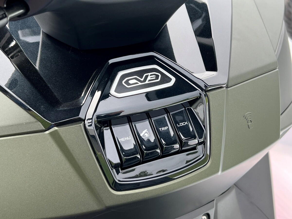KYMCO CV3 AK550 16 - 光陽 KYMCO 發表全新車款：三輪 CV3 明年正式問世