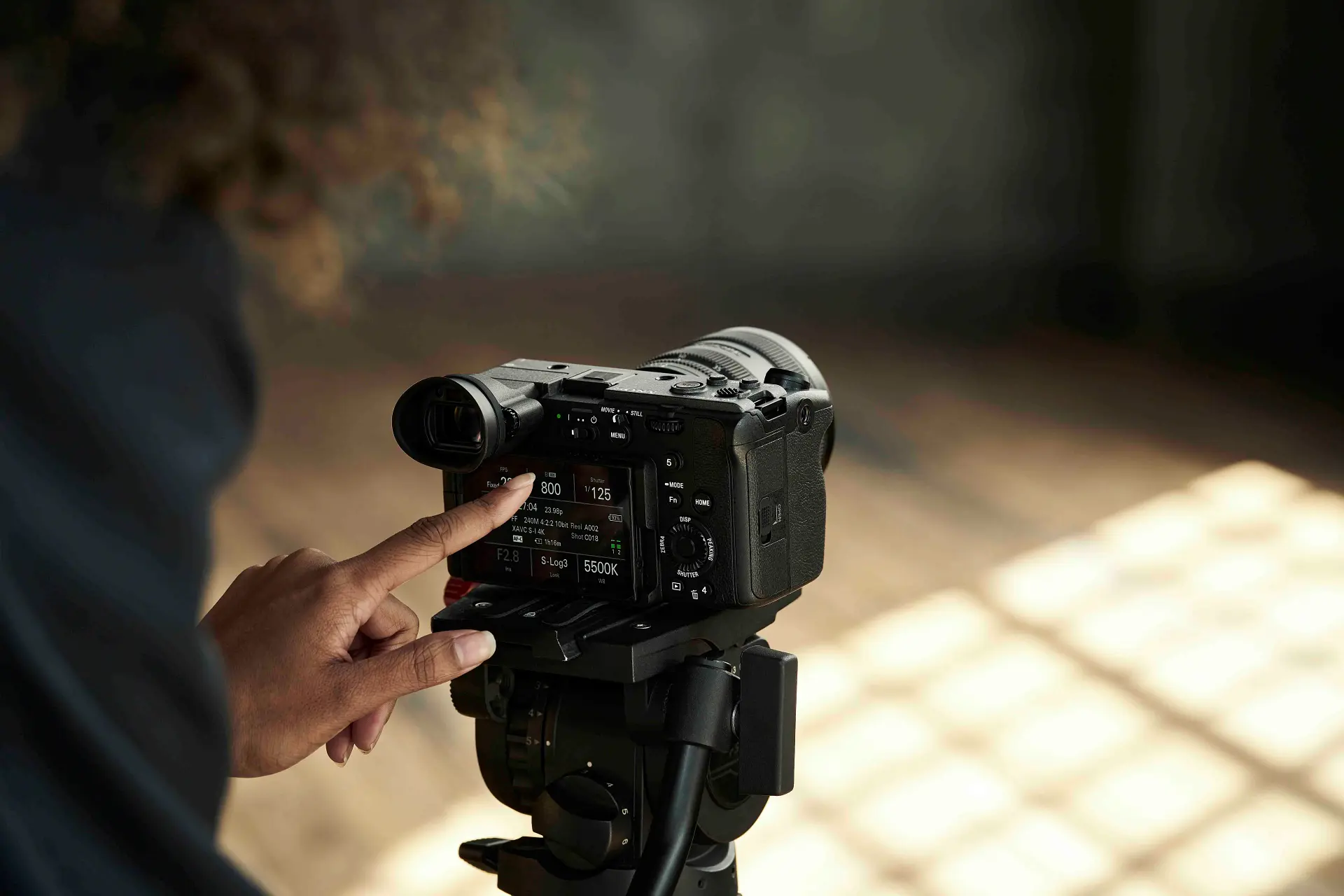 ab284a165c14c81448acb47db24d6ff5 - Sony FX2 全片幅電影機登場!動靜雙棲新機為影像創作開啟無限可能